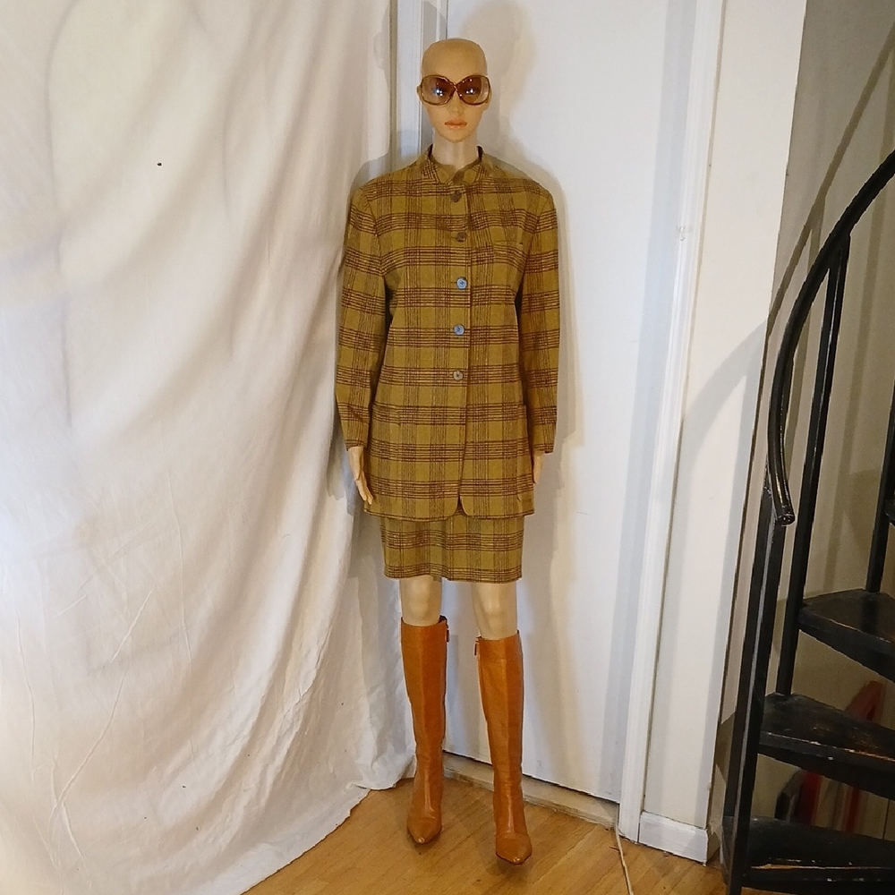 NWOT SAKS FIFTH AVENUE (Collection) Multicolor Plaid Wool 2pc Skirt Suit
